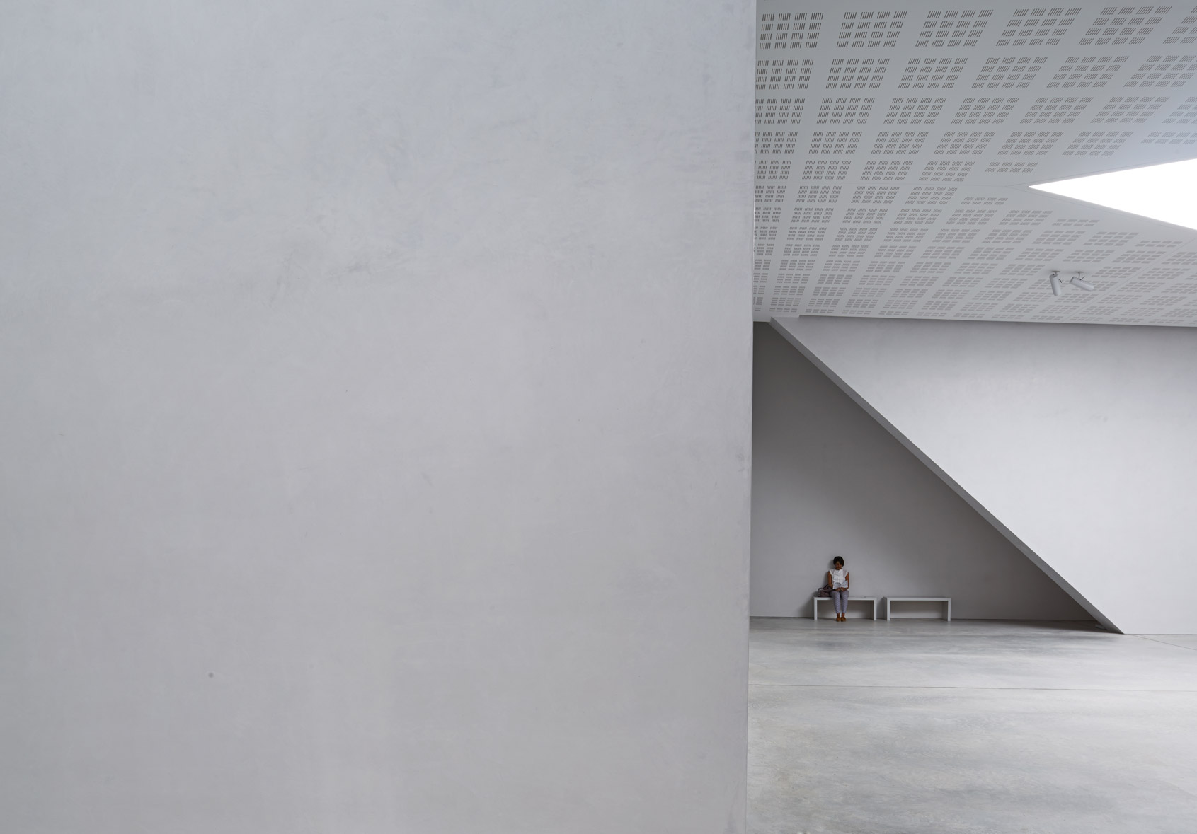 Palazzo Grassi theatre: a modern concrete floor - Ideal Work